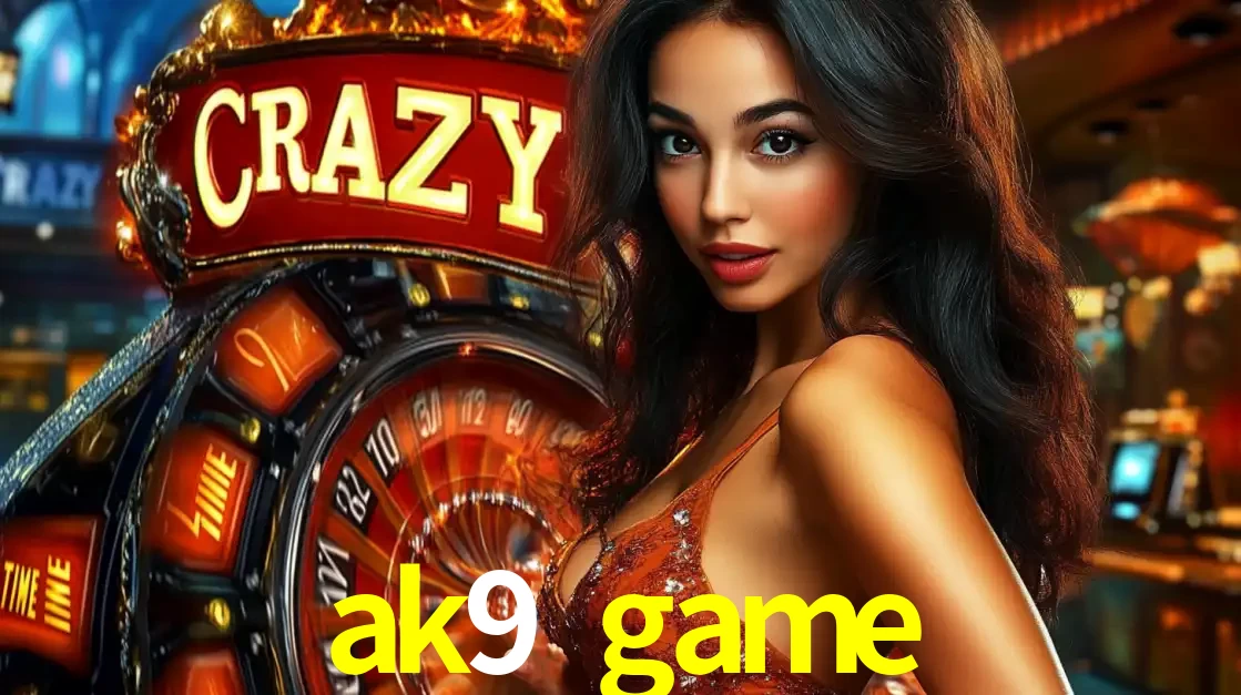Mulher glamourosa olhando para a câmera com a roda vermelha do Crazy Time ao fundo em um ambiente de cassino, destacando a emoção dos jogos ao vivo no ak9 game.